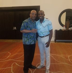 Meet your Posher, Derick